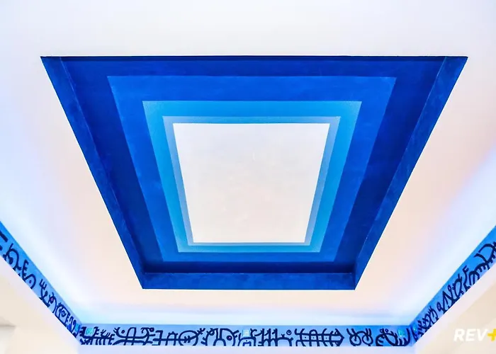 Lia Art Hotel